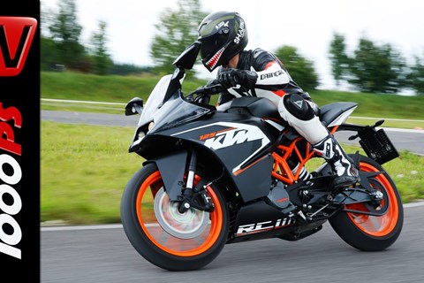 KTM RC 125 2014 Test - Action & Details