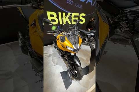 Die neue Tiger Sport 800 live auf der EICMA 2024 #triumph #eicma2024