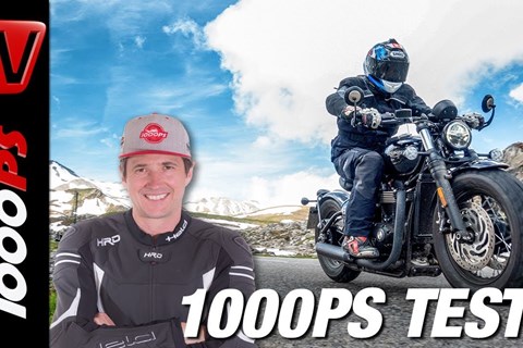 Triumph Bonneville Bobber Black Test - Wie viel Alpen verträgt sie? - Alpenmasters - Teil 2 von 18