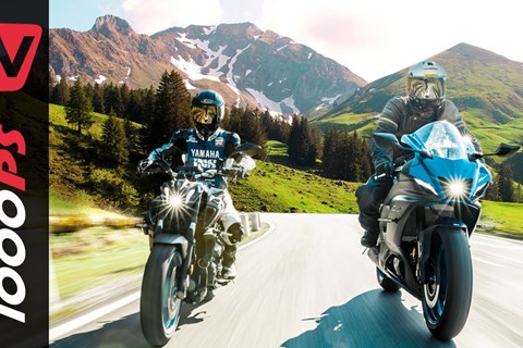 Kurven-Kultur der Extraklasse 🏔️🏍️ Motorradtour mit Yamaha MT-07 und Yamaha R7 im Kanton Fribourg
